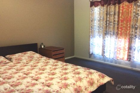 Property photo of 35 Twain Way Fraser Rise VIC 3336