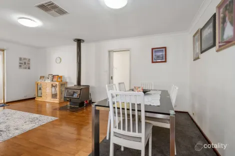 Property photo of 1 Compton Court Hannans WA 6430