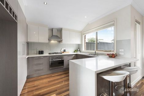 Property photo of 14 Summit Avenue Oak Park VIC 3046