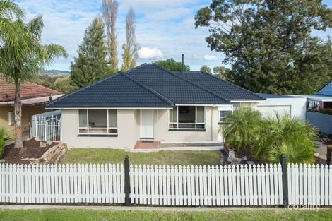 21 Vida Ave, Redwood Park, SA 5097