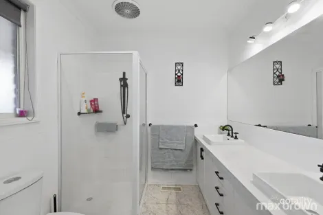 Property photo of 12 Greenbank Drive Mooroolbark VIC 3138