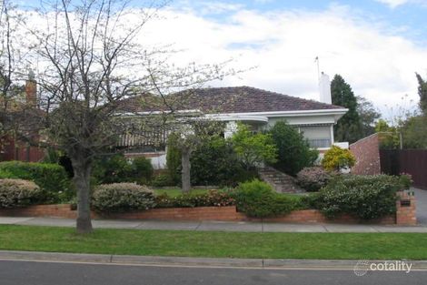 Property photo of 2 Madel Avenue Strathmore VIC 3041