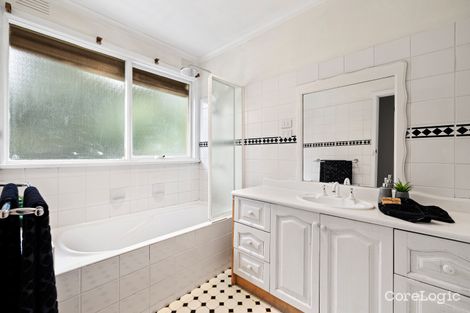 Property photo of 1 Bent Court Wantirna South VIC 3152