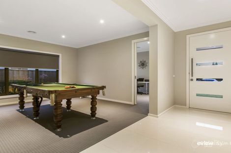 Property photo of 36 Hull Crescent Pakenham VIC 3810
