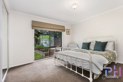 Property photo of 37 Honeysuckle Street Bendigo VIC 3550