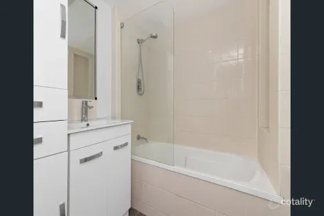 Property photo of 2/442-446 Main Street Kangaroo Point QLD 4169