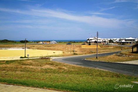 1/16 Dewar Way, Ledge Point, WA 6043