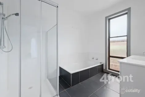 Property photo of 12 Toorak Place Devonport TAS 7310