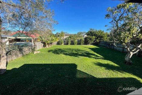 Property photo of 70 Geoffrey Road Chittaway Point NSW 2261
