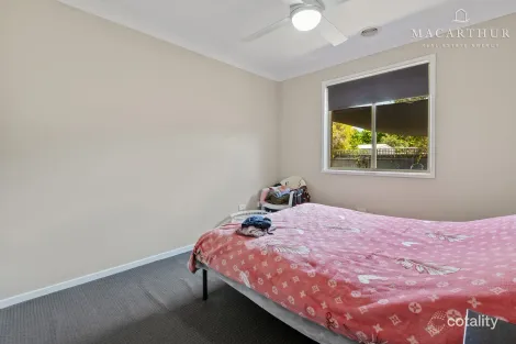 Property photo of 12 Balleroo Crescent Glenfield Park NSW 2650