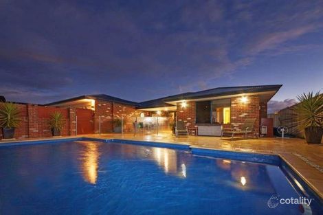 19 Warrego St, Hammond Park, WA 6164