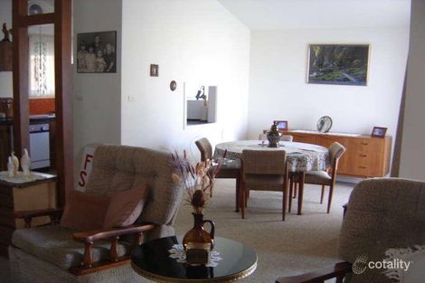 Property photo of 16 Macquarie Grove Caves Beach NSW 2281