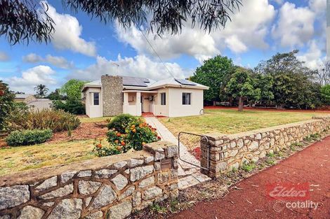 Property photo of 71 Clayton Road Narrogin WA 6312