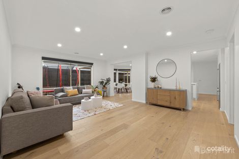 Property photo of 4 Farnborough Way Berwick VIC 3806