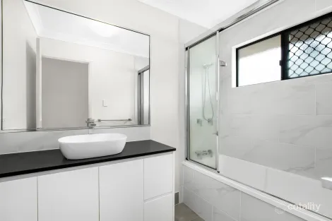 Property photo of 13 Fig Tree Pocket Idalia QLD 4811