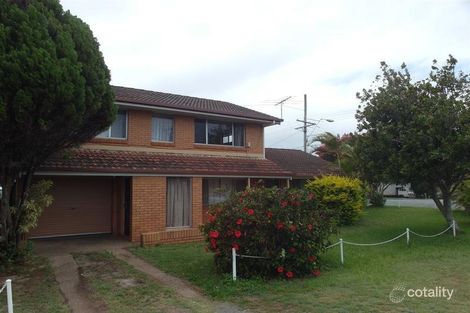 2a Woodcock St, Scarborough, QLD 4020