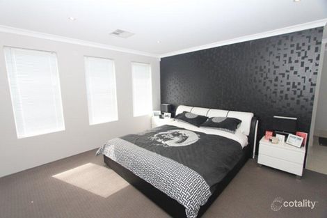 Property photo of 12 Mannhein Crescent Piara Waters WA 6112