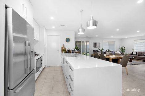 Property photo of 2 Stone Place Goulburn NSW 2580