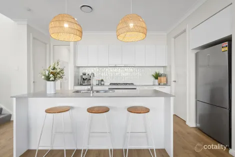 Property photo of 22 Nautica Crescent Shell Cove NSW 2529