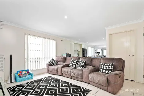 Property photo of 20 Francisca Drive Augustine Heights QLD 4300