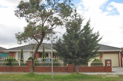 10 Parmelia Dr, Taylors Lakes, VIC 3038