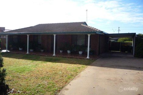 Property photo of 20 Potter Close Dubbo NSW 2830