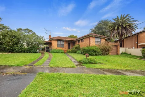 Property photo of 31 Jacques Avenue Peakhurst NSW 2210