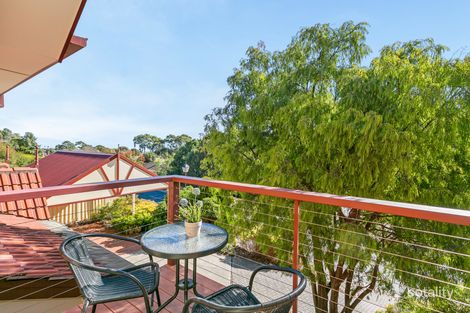 Property photo of 104 Homestead Drive Aberfoyle Park SA 5159