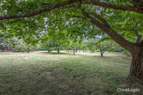 Property photo of 15 Old Farm Way Romsey VIC 3434