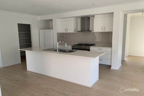 Property photo of 10 Trevena Ridge Bannockburn VIC 3331
