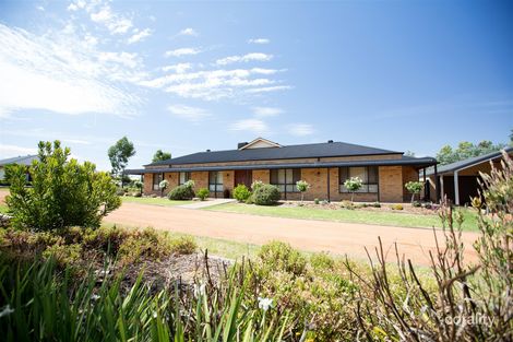 Property photo of 9 Old Homestead Drive Dubbo NSW 2830