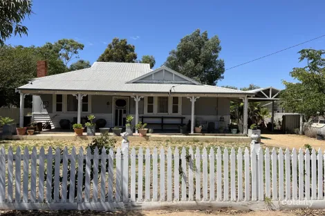 Property photo of 6 Thornton Avenue Kellerberrin WA 6410