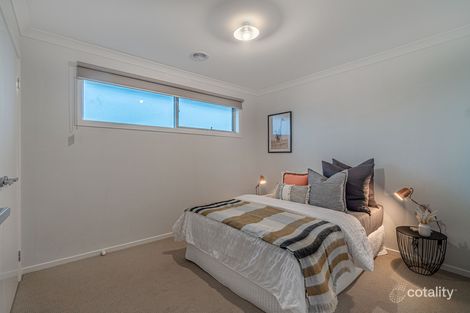 Property photo of 41 Angophora Crescent Craigieburn VIC 3064