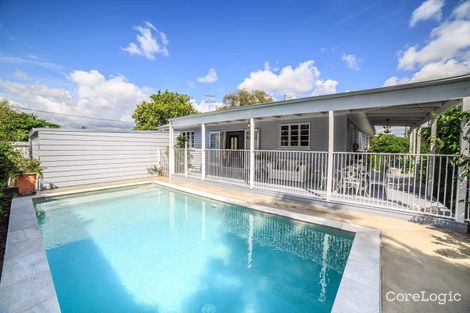 Property photo of 46 Deakin Avenue Southport QLD 4215