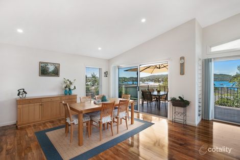 Property photo of 17 Orana Street Green Point NSW 2251