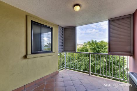 Property photo of 17/106 Linton Street Kangaroo Point QLD 4169