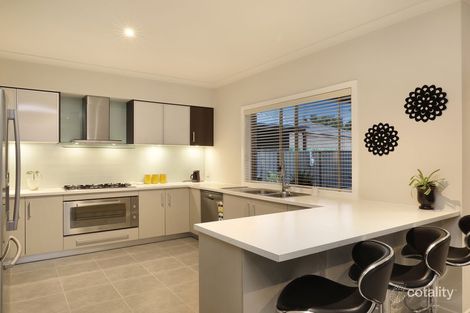 Property photo of 19 Bolton View Derrimut VIC 3026