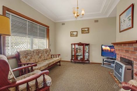 Property photo of 39 Laxton Crescent Belmont North NSW 2280