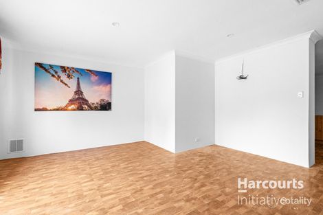 Property photo of 17 Oakleaf Circle Mirrabooka WA 6061