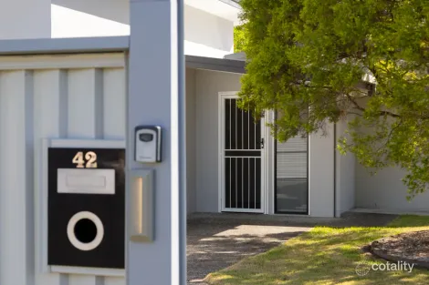 42 Messines Ridge Rd, Tarragindi, QLD 4121