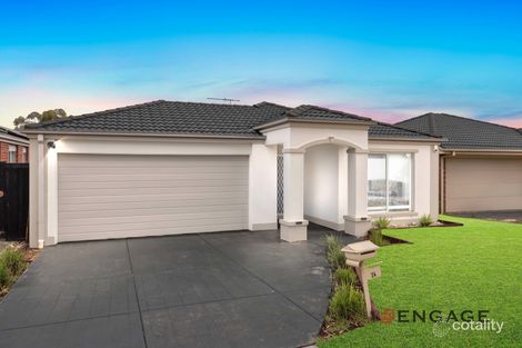 Property photo of 24 Hamish Drive Tarneit VIC 3029