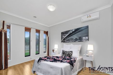 Property photo of 16 Kinnear Avenue Tarneit VIC 3029