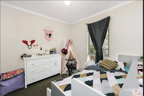 Property photo of 2/12 Leanna Court Cranbourne West VIC 3977