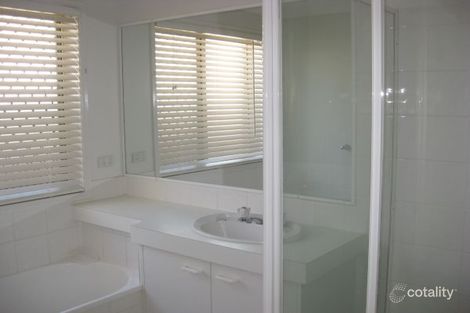 Property photo of 1/20 St Lucia Court Varsity Lakes QLD 4227