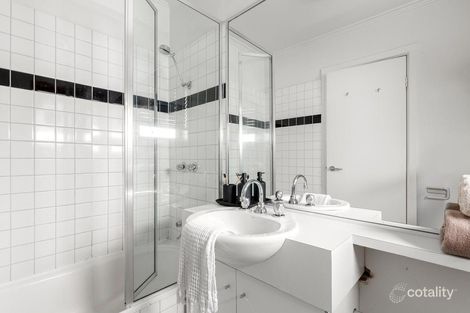 Property photo of 5/1B Melville Road Brunswick West VIC 3055