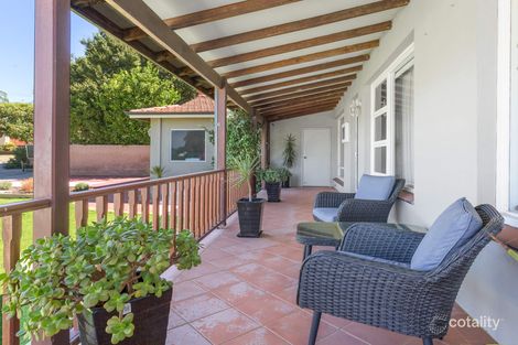 Property photo of 7 Young Street Melville WA 6156