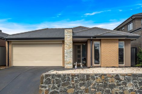 Property photo of 10 Montvale Drive Craigieburn VIC 3064