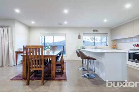 Property photo of 46 Horwood Drive Mount Clear VIC 3350