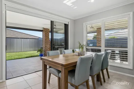 Property photo of 40 Ewing Loop Oran Park NSW 2570