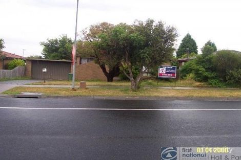 Property photo of 8 David Collins Drive Endeavour Hills VIC 3802